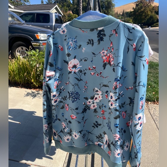 Jacket - Picture 2 of 6